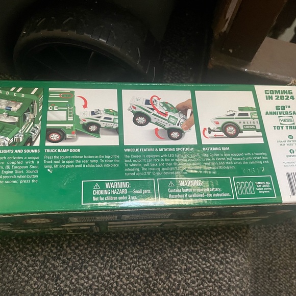 New Hess police truck and cruiser - Picture 3 of 4